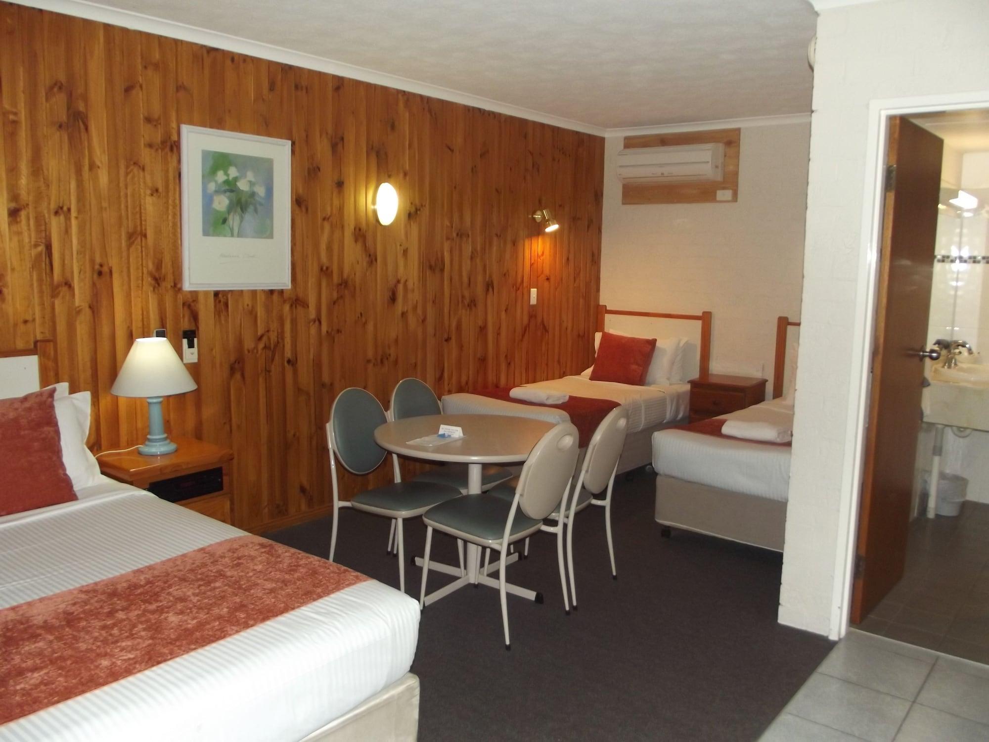 Blue Diamond Motor Inn Dubbo Bagian luar foto