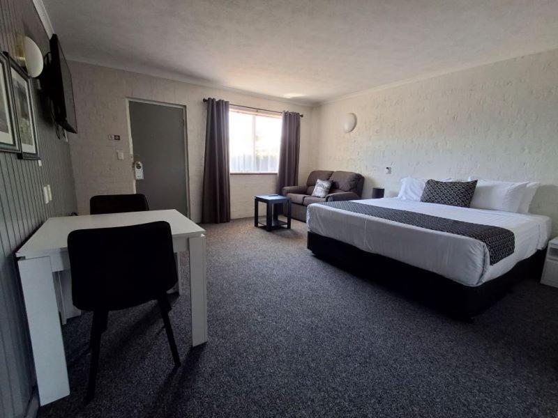 Blue Diamond Motor Inn Dubbo Bagian luar foto
