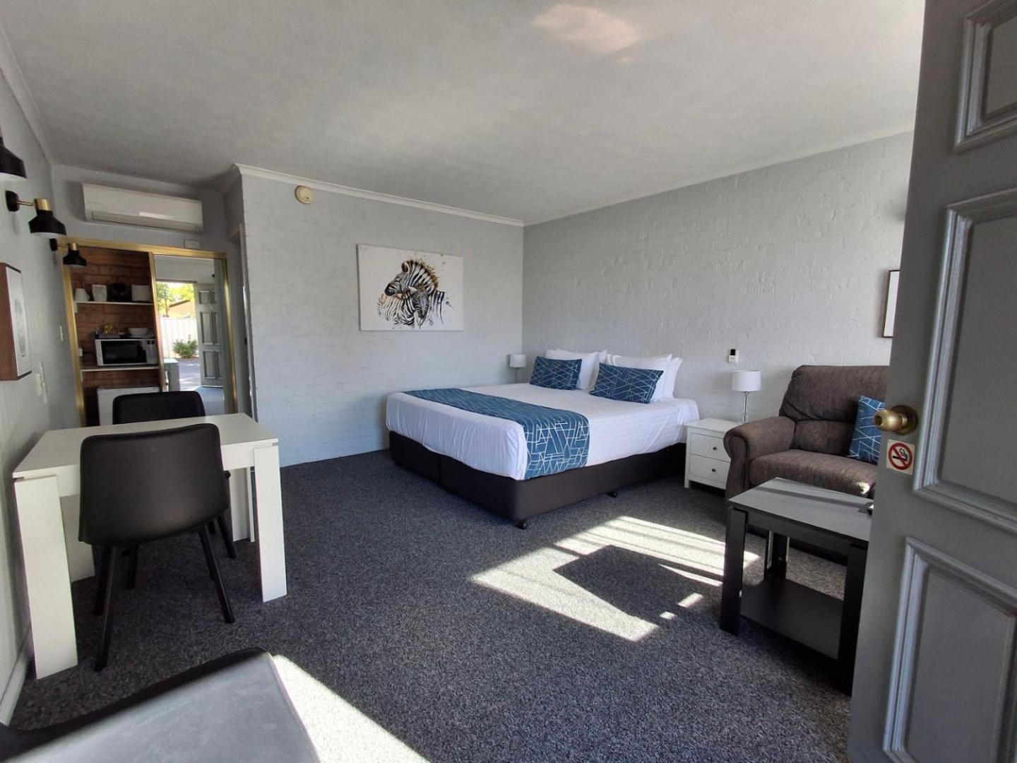 Blue Diamond Motor Inn Dubbo Bagian luar foto