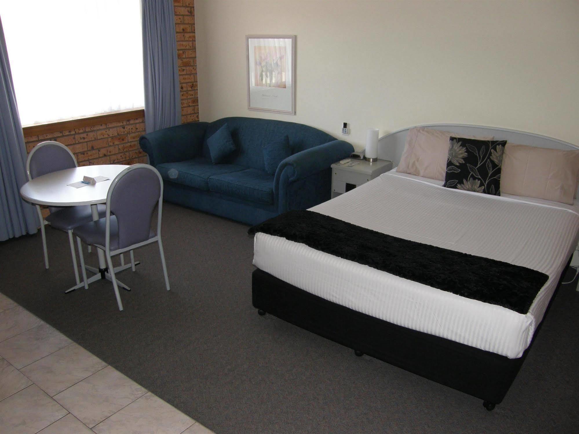 Blue Diamond Motor Inn Dubbo Bagian luar foto