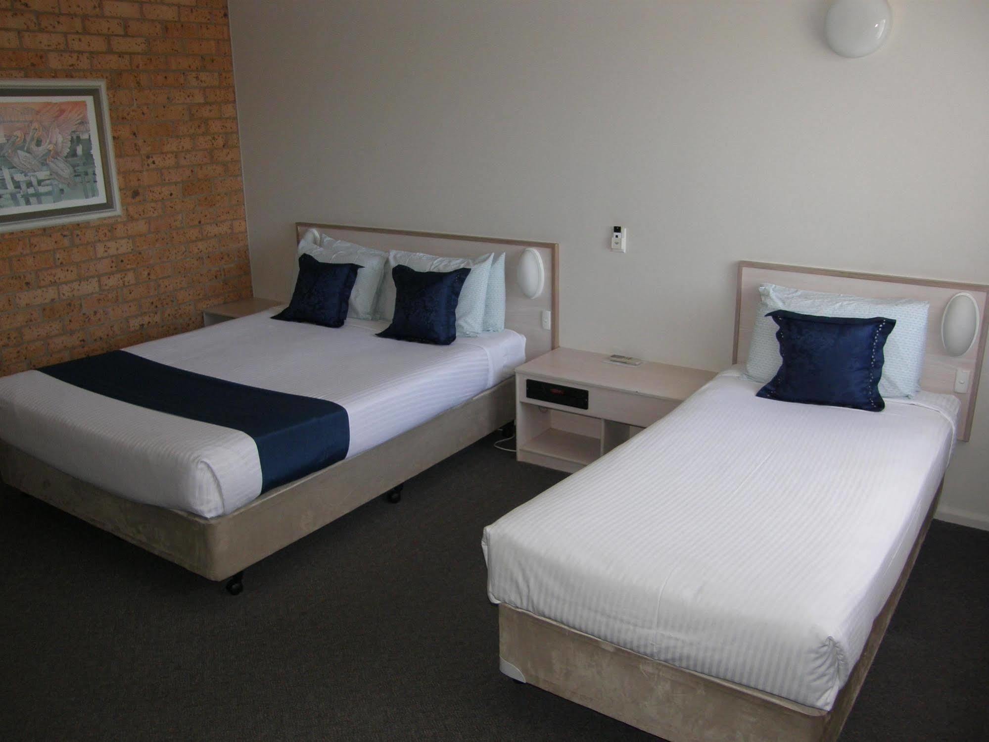 Blue Diamond Motor Inn Dubbo Bagian luar foto