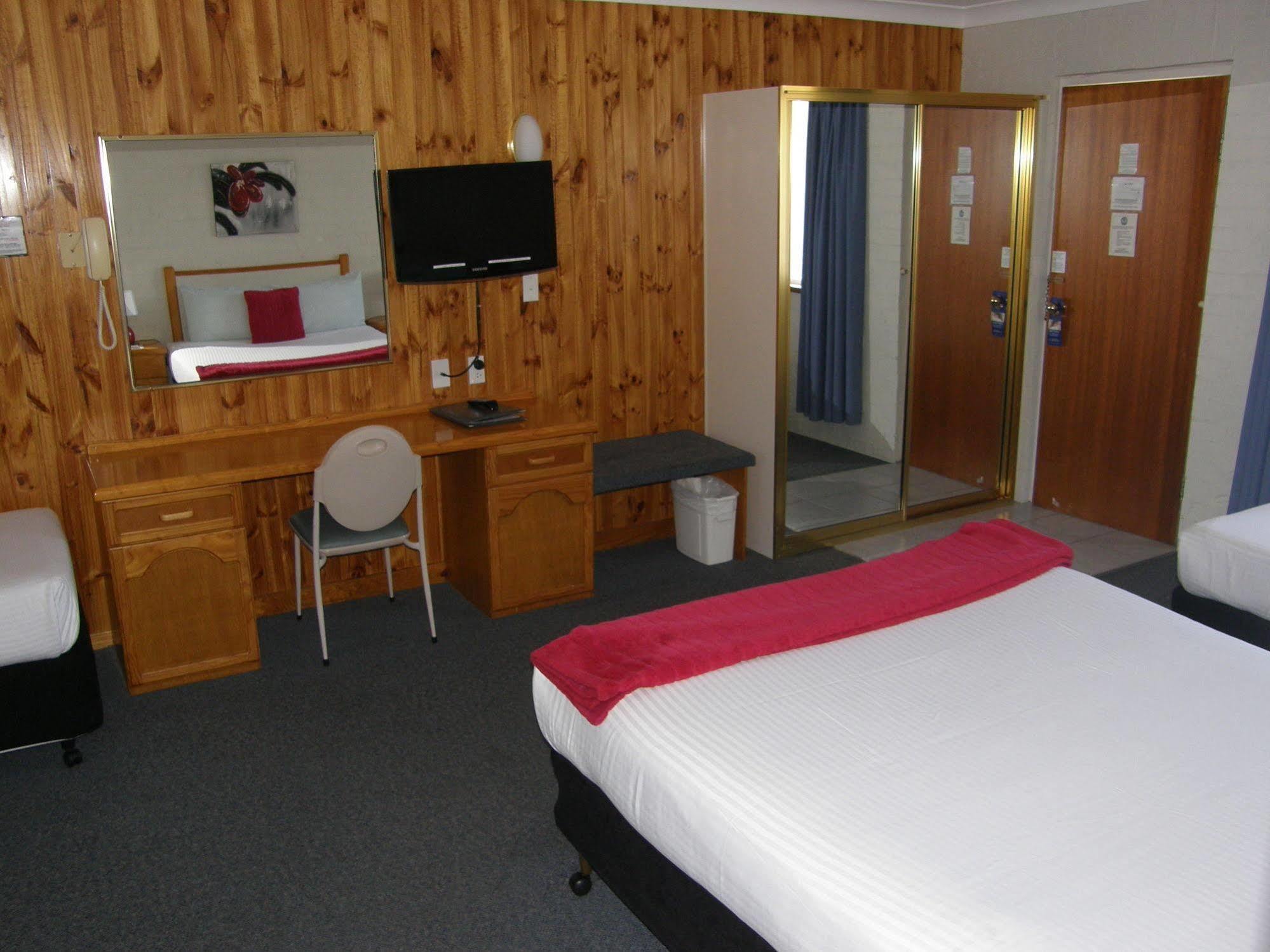Blue Diamond Motor Inn Dubbo Bagian luar foto